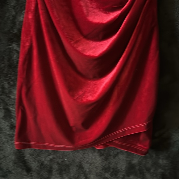 Windsor 👗 - Picture 4 of 7